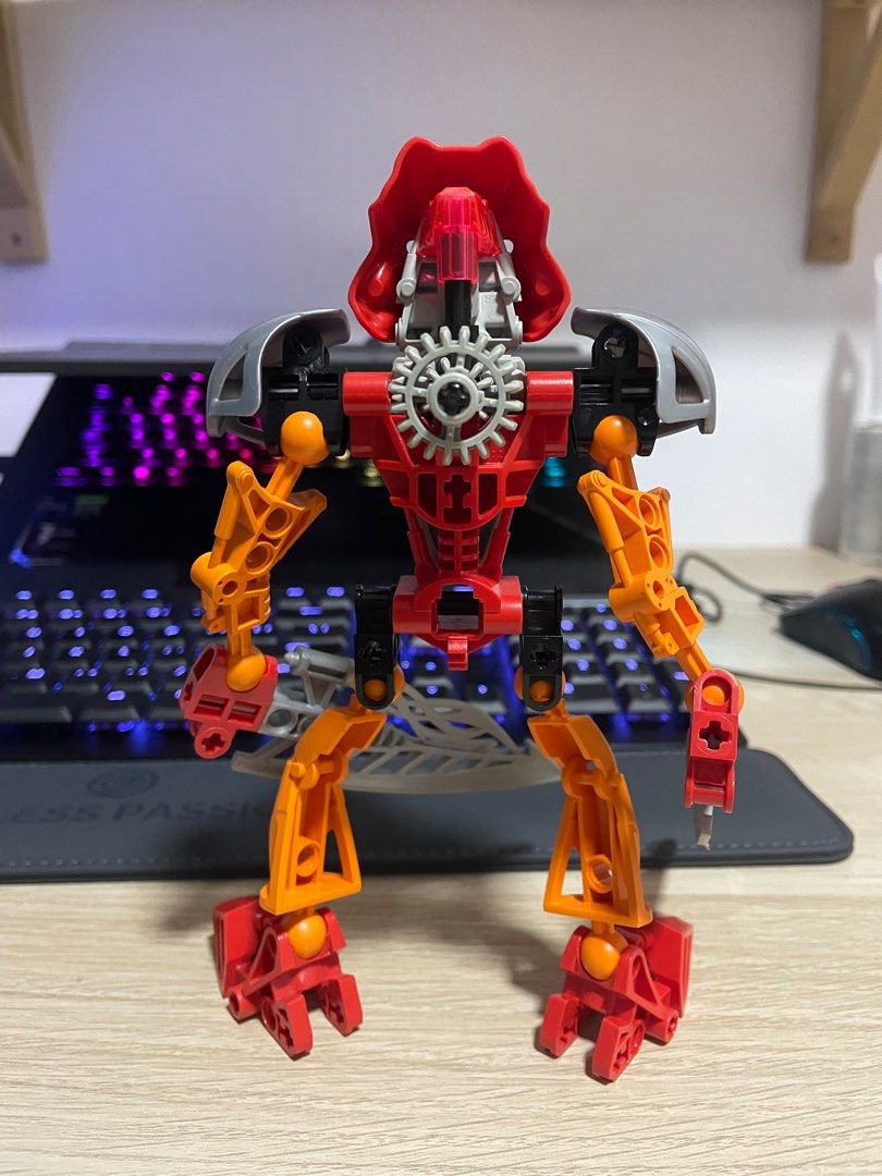 Lego 8572 Bionicle Tahu Nuva, Hobbies & Toys, Toys & Games on Carousell