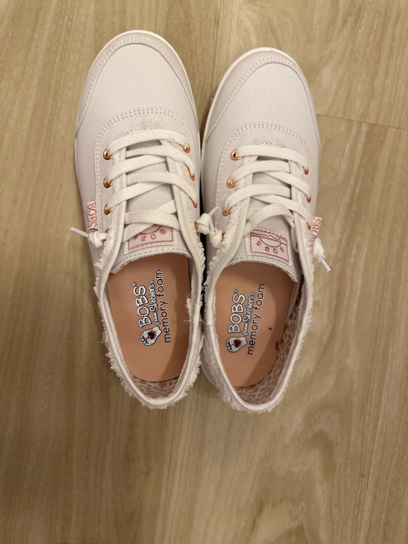 White skechers pumps outlet