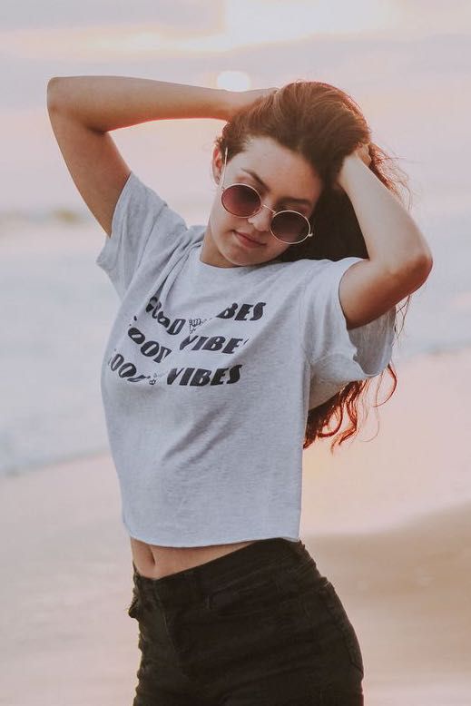 Brandy Melville grey crop top, Women's Fashion, Tops, Shirts on Carousell