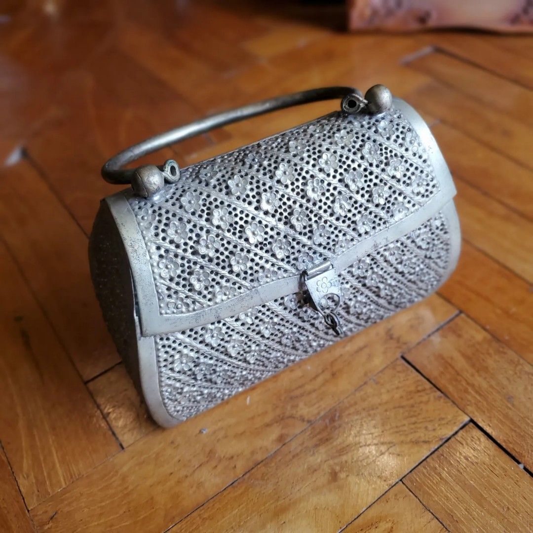 Antique best sale brass purse