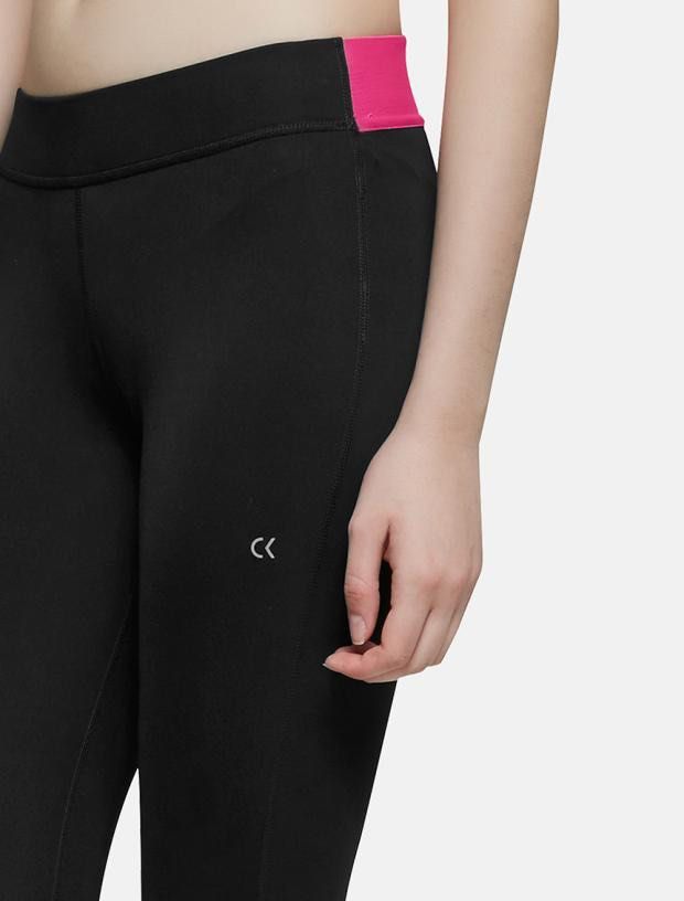Calvin Klein Performance Leggings, Size S, Red Band, Women's Fashion,  Activewear on Carousell