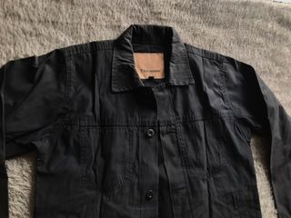 (Kategori: ) berada di . Dikirim oleh rmdmr (ID iklan 1251053858, Gambar 1). Deskripsi: .