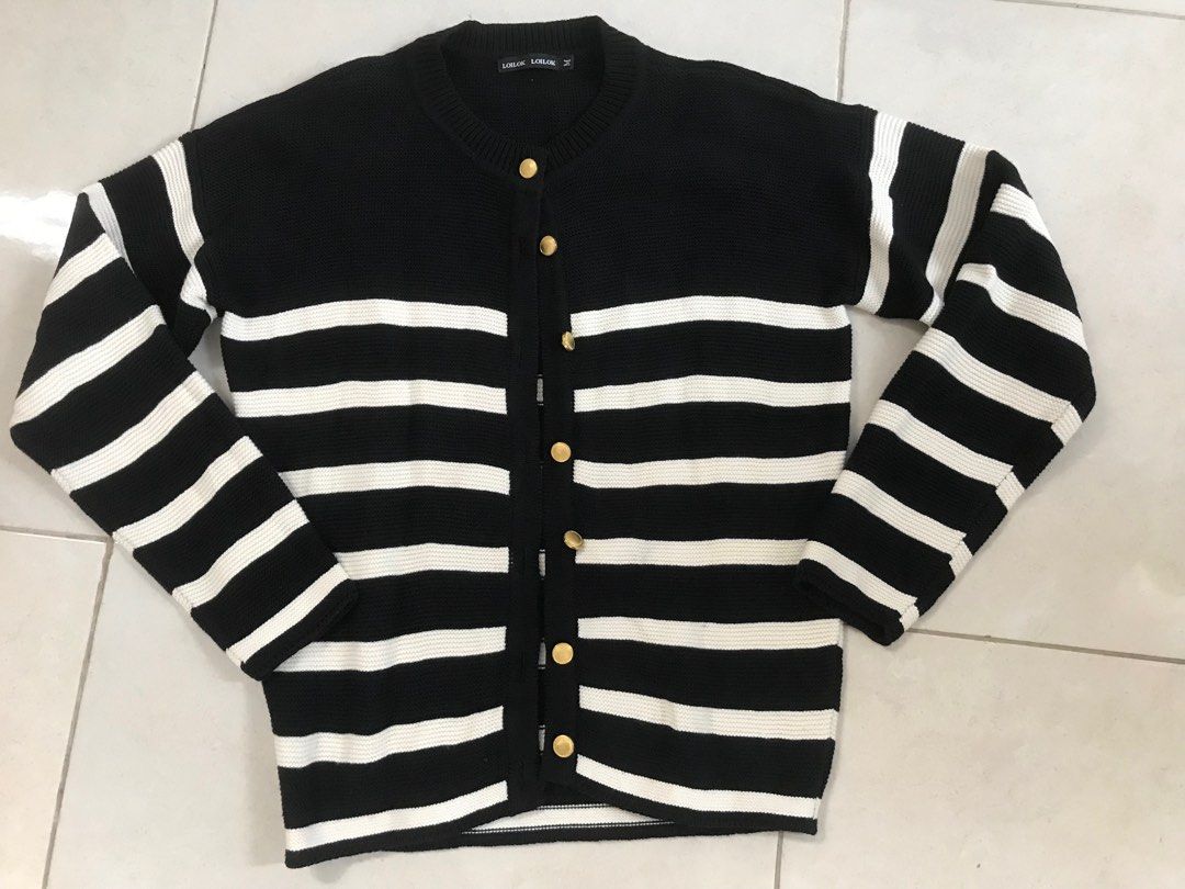 Cardigan hitam putih on Carousell