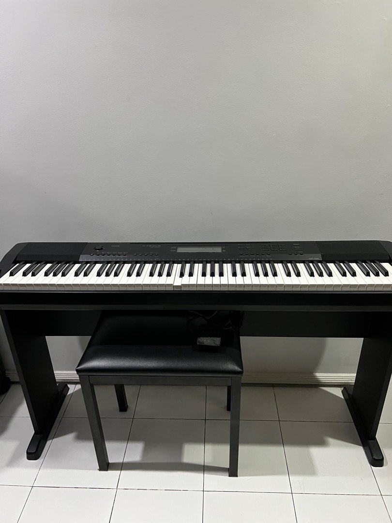 Casio Piano Keyboard CDP220R, Hobbies & Toys, Music & Media, Musical