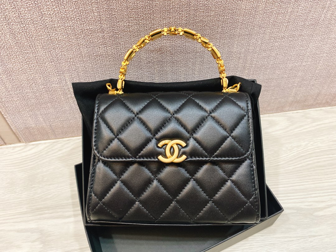 Chanel 22B, Luxury, Bags & Wallets on Carousell