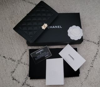 Buy Online Chanel-Le Boy WOC Caviar RSHW-A80287 in Singapore – Madam Milan