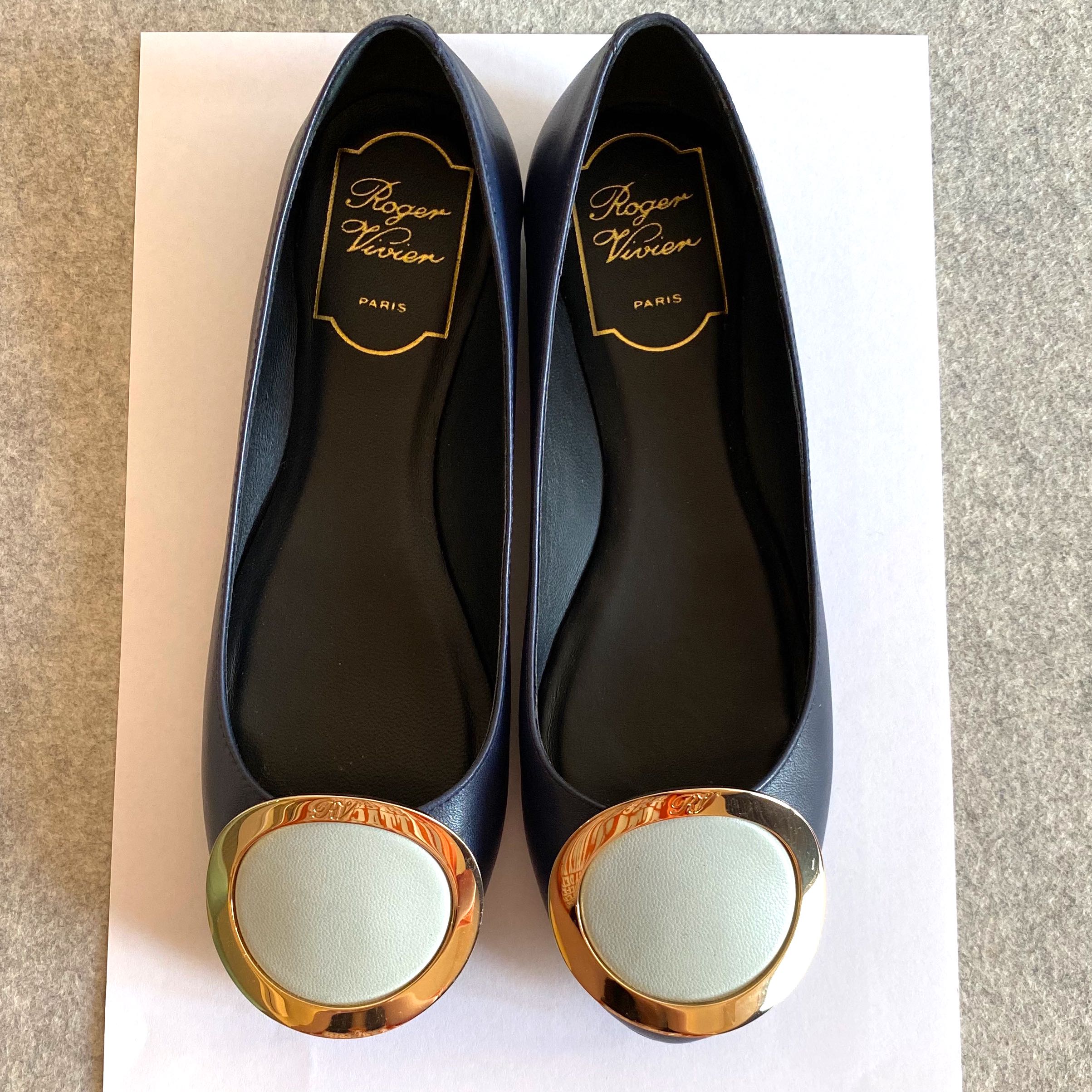 Roger vivier sample sale 2019 online