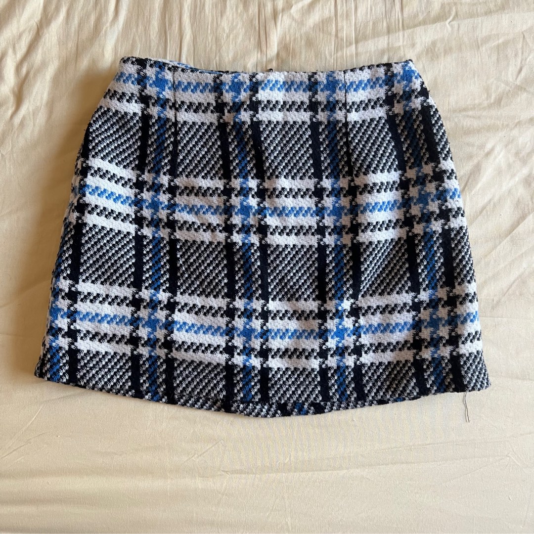 Black and white store plaid wool skirt