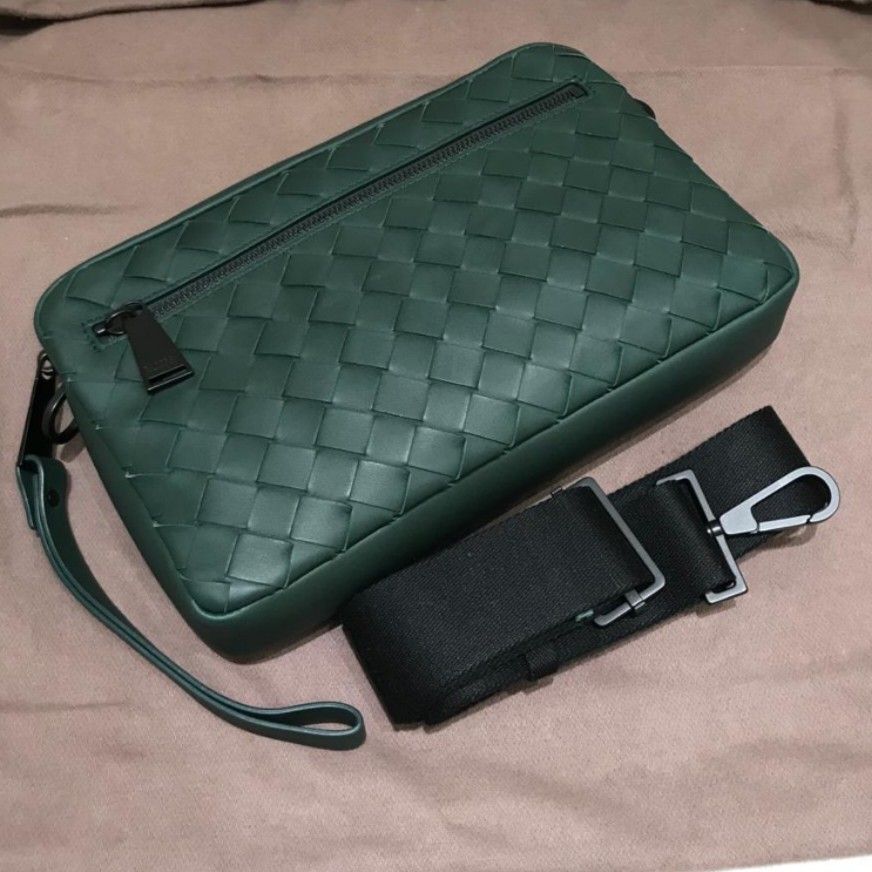 Bottega veneta crossbody bag Intrecciato, Men's Fashion, Bags, Sling Bags  on Carousell