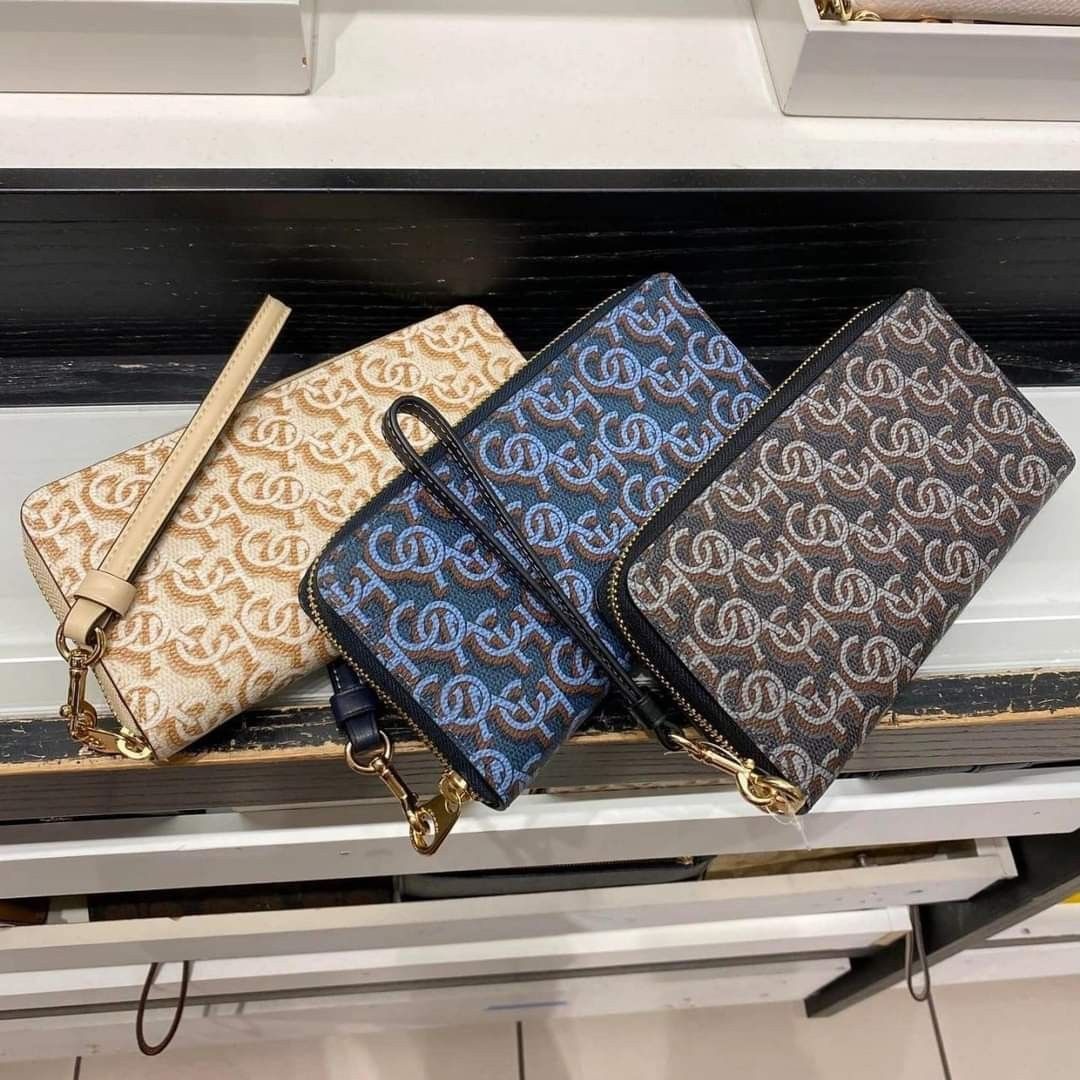 お気に入りの Coach Signature Monogram Wristlet Coach Long Zip Wallet With トップス