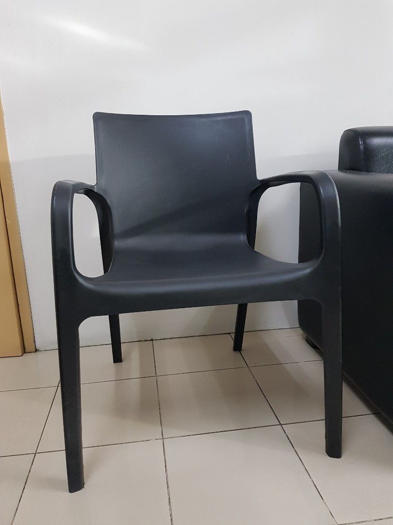 Cofta black on sale chair