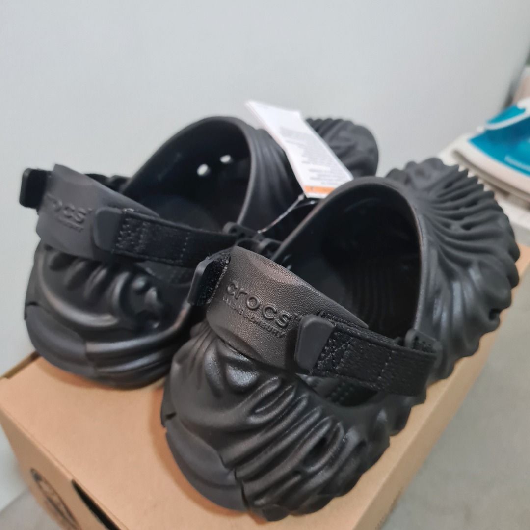Crocs wangsa walk hotsell