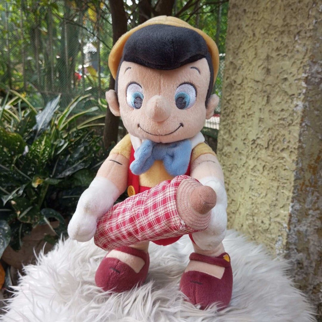 Pinocchio plush disney store deals