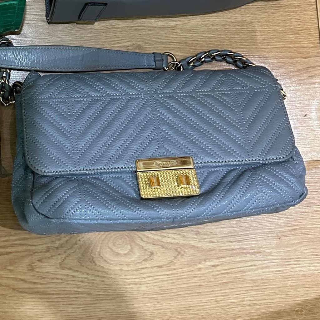 double-m-minalo-quilted-leather-shoulder-bag-on-carousell