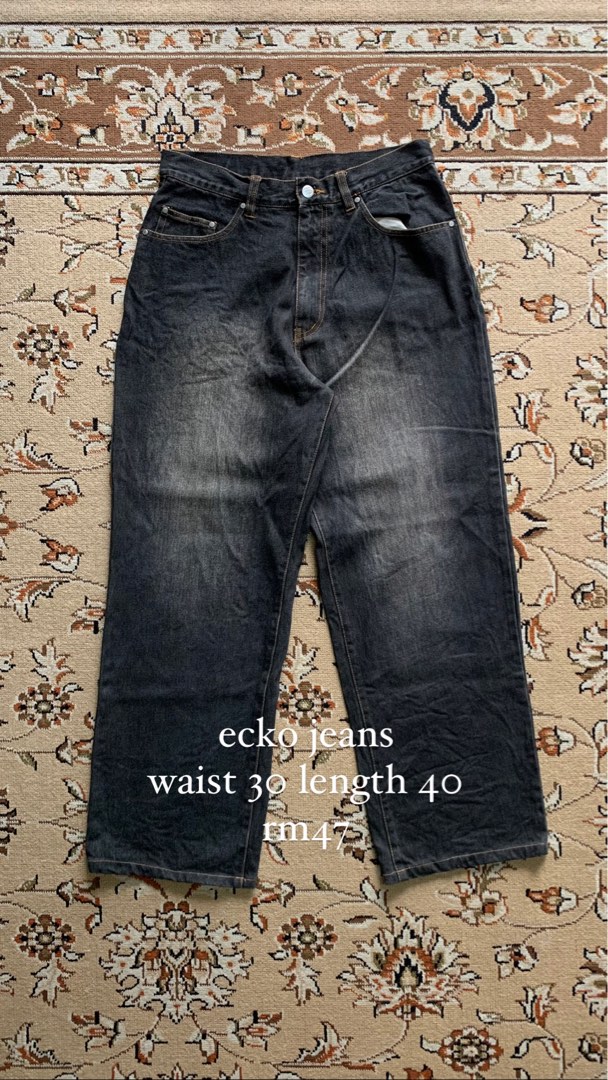 Ecco jeans store