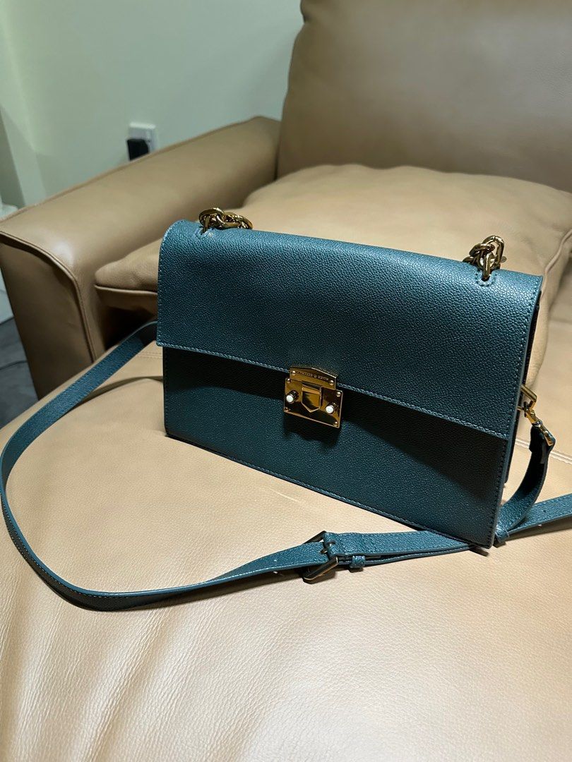 Emerald green bag, Women's Fashion, Bags & Wallets, Shoulder Bags on ...