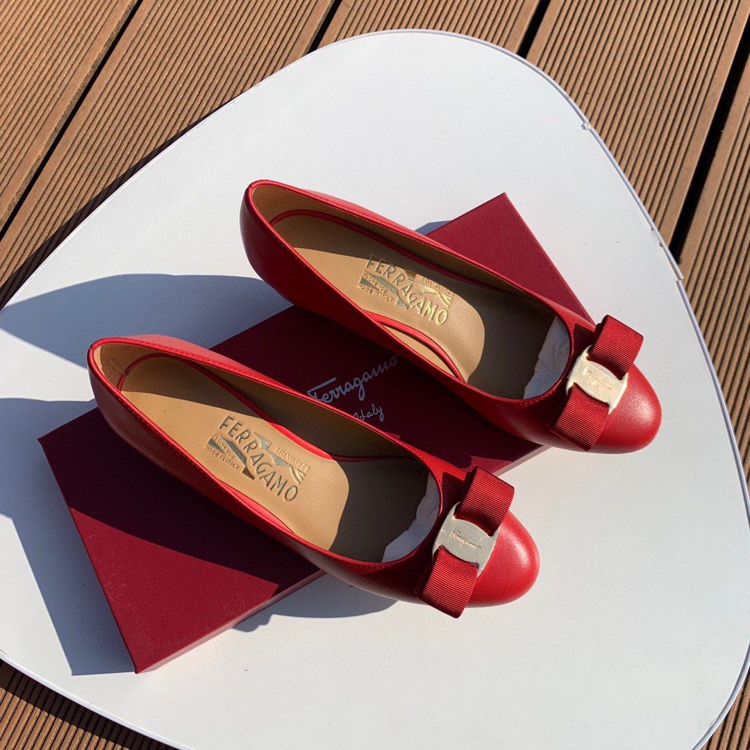 Ferragamo bow flat women's shoes Special classic, Women's Fashion