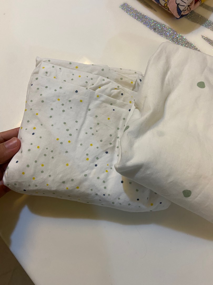Fitted sheet for cot, dotted, 60x120 cm, Babies & Kids, Baby Nursery