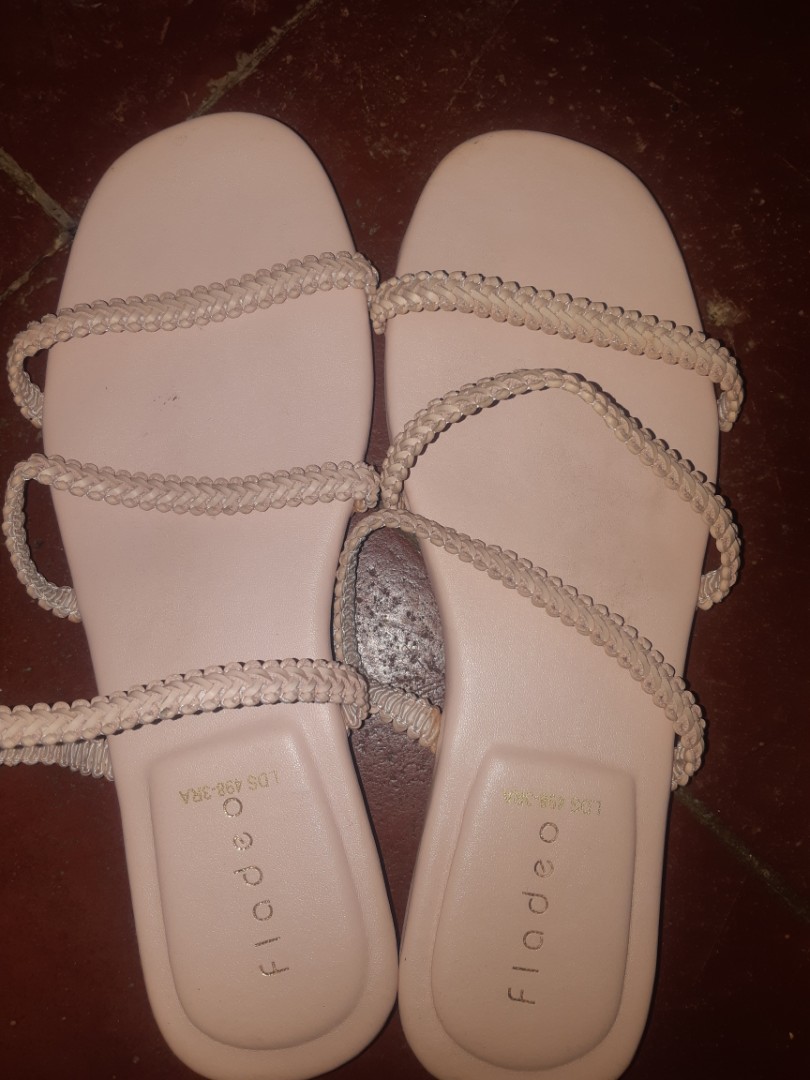 Fladeo Sandal On Carousell