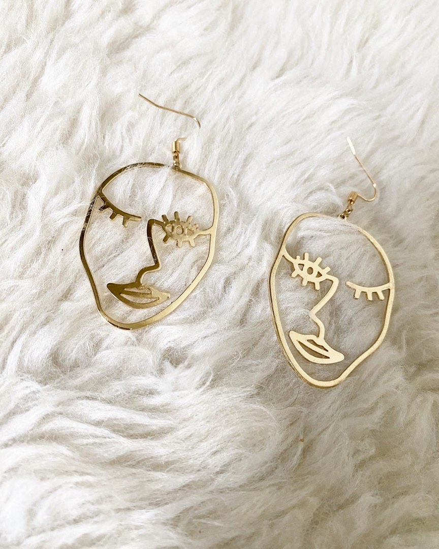 Face earrings clearance forever 21