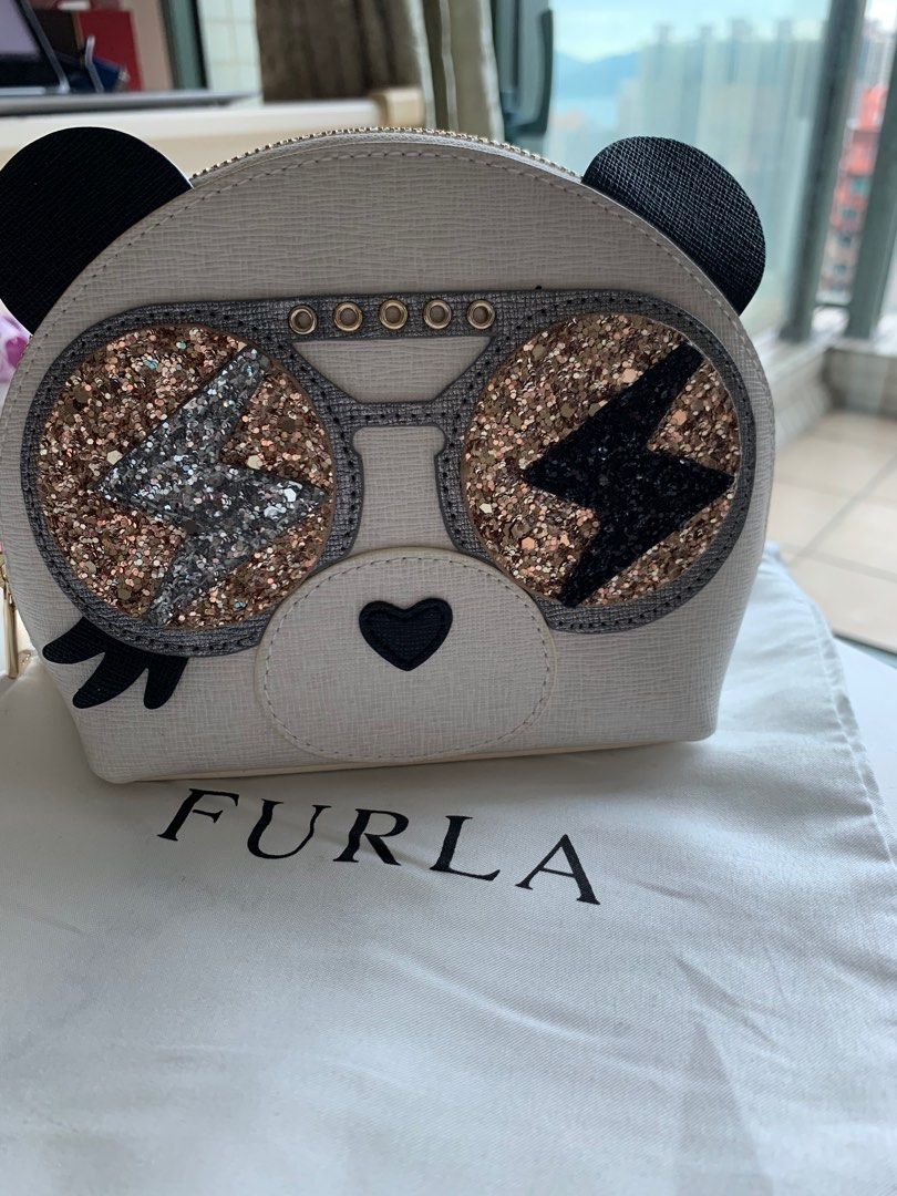 Furla Cosmetic Pouch, 名牌, 飾物及配件- Carousell