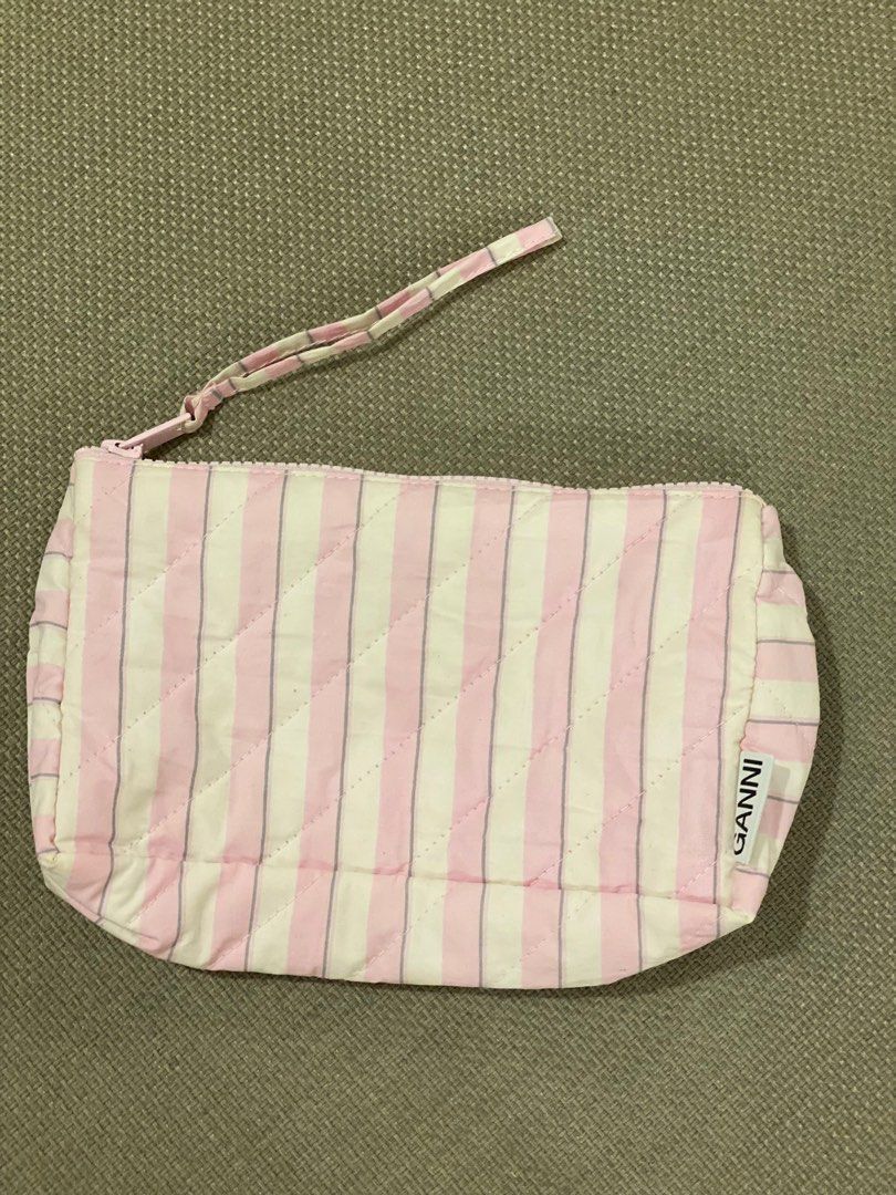 Ganni hotsell wash bag