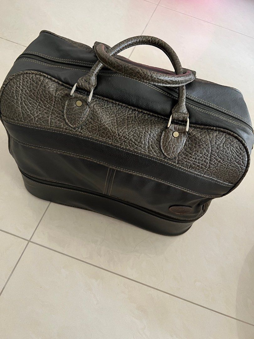 Golf bag with shoe compartment on sale