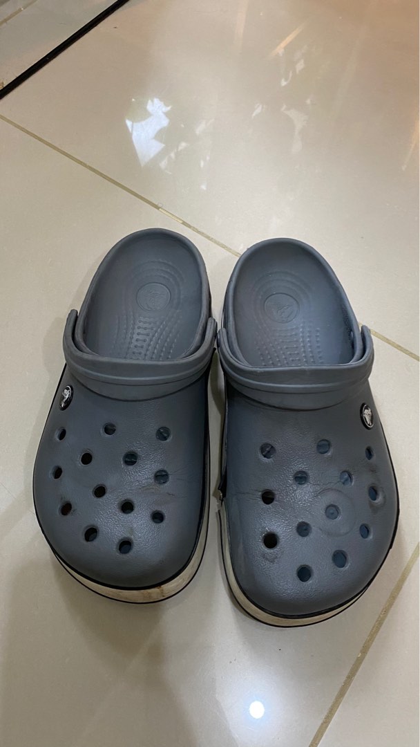 Crocs robinsons ermita best sale