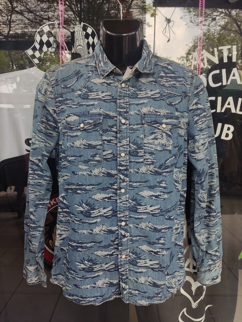 H and store m denim shirt