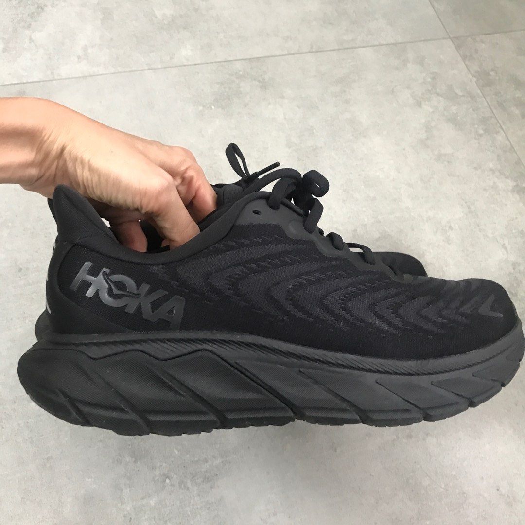 All black hoka discount