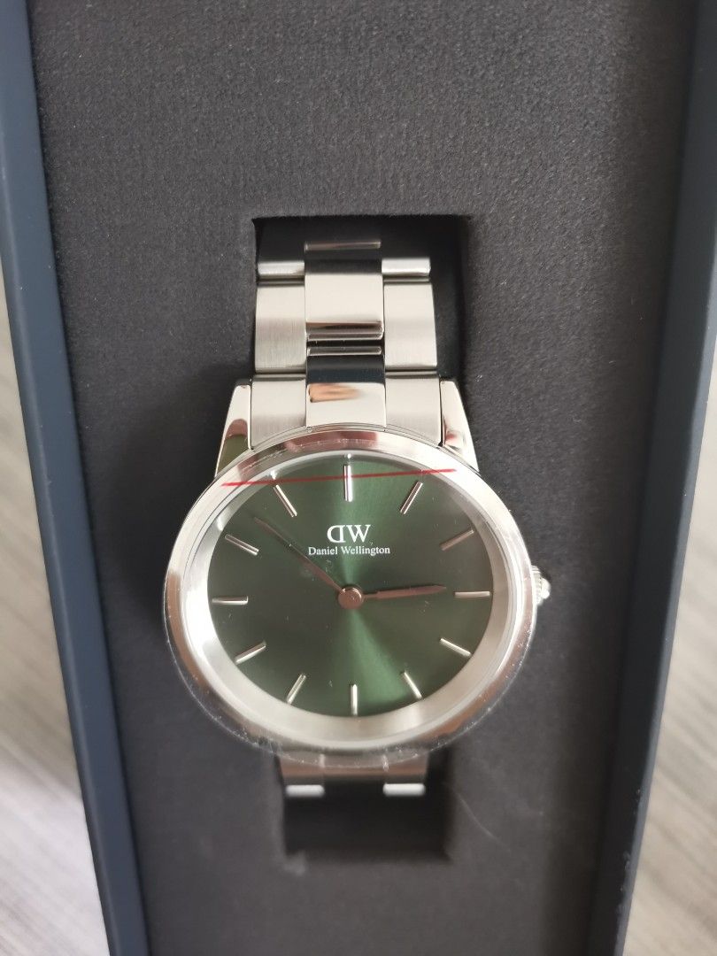 Iconic Emerald Daniel Wellington Silver Watch ORIGINAL Luxury