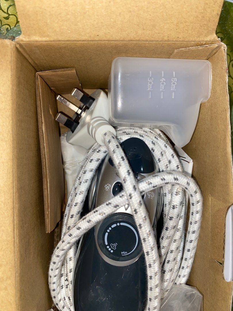 JOHN LEWIS TRAVEL STEAM IRON ORIGINAL, TV & Home Appliances, Irons