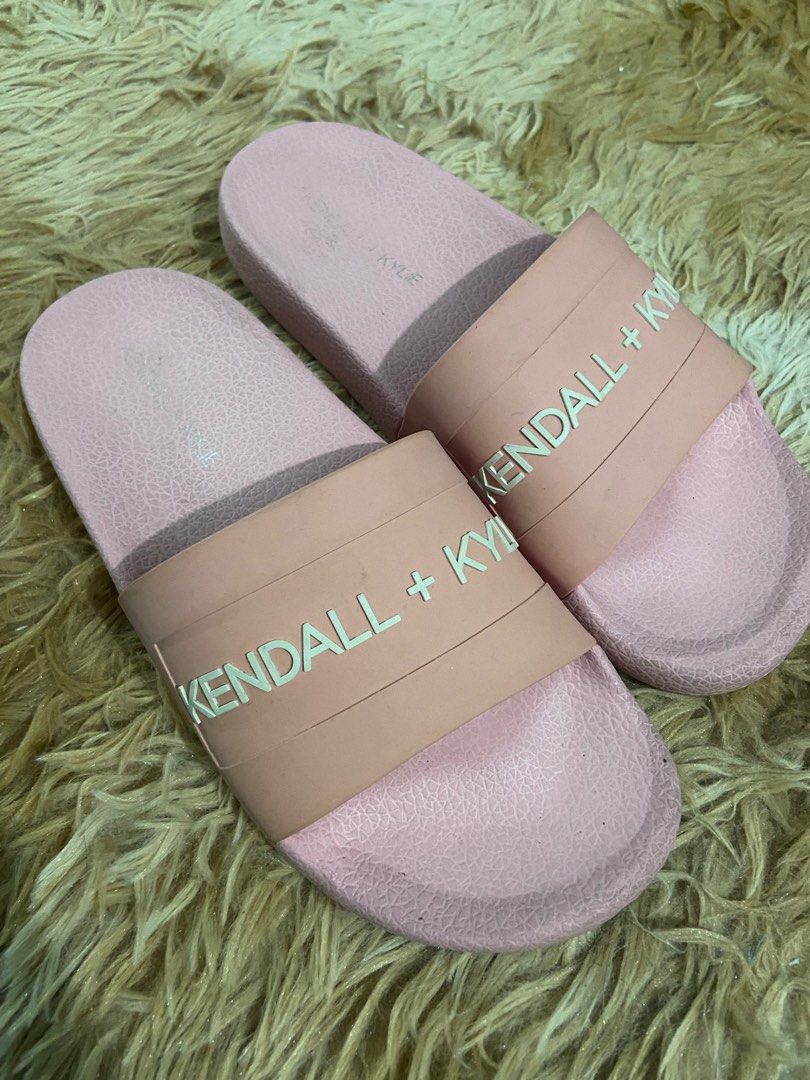Kendall and store kylie slides pink