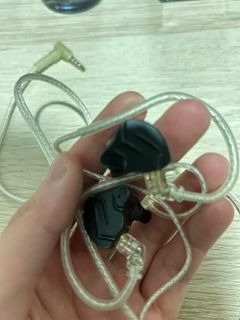 (Category: ) located in . Submitted by sabrinacarpenterfan (Listing ID 1251062840, Image 1). Description: .