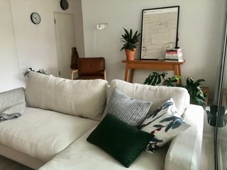 (Category: ) located in . Submitted by ilikestripes (Listing ID 1251065306, Image 1). Description: .