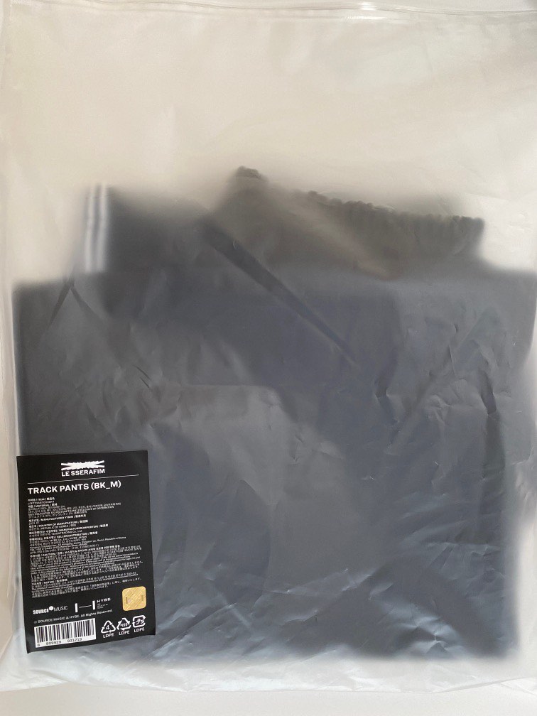 Le sserafim [2023 S/S Pop-Up Store] Track Pants (Black), Hobbies 
