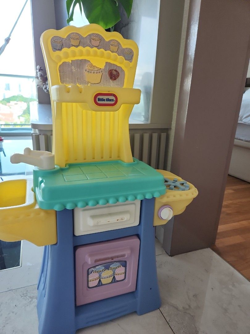 Little Tikes Kitchen, Hobbies & Toys, Toys & Games on Carousell