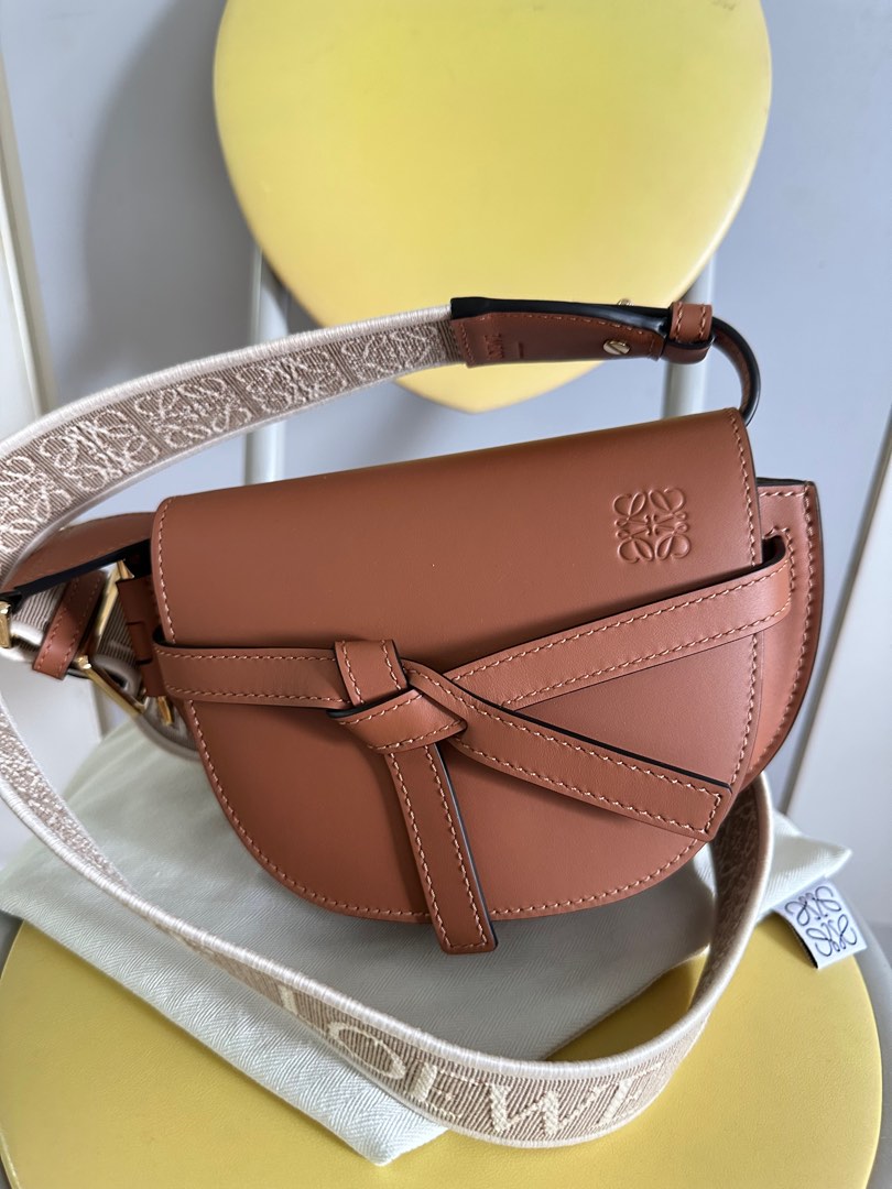 Gate best sale bum bag