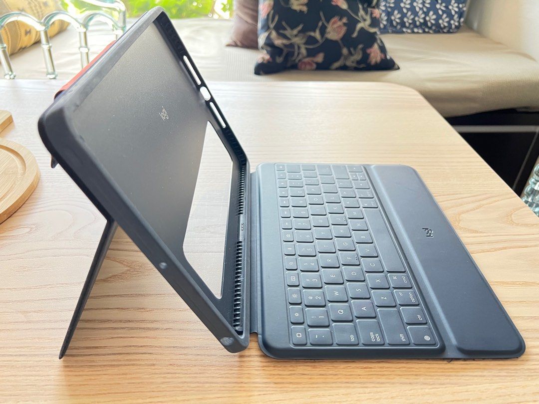 Logitech Rugged Combo 3 Keyboard case for iPad 7, 8,9, Computers & Tech ...