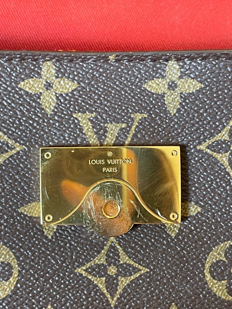 Louis vuitton cluny bb (Category: Luxury Bags & Wallets) located in Subic. Submitted by grabmywardrobe (Listing ID 1250989886, Image 3). Description: Slight negotiable No inclusions Rank ab-b Minimal peeling Signs of use.