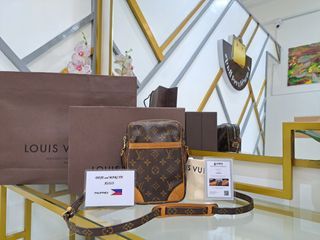 LoveLuxuryPH - BIRTHDAY SALE PRICE: Php 15,500 Before Price: Php 18,500  Markdown Sale Price: Php 17,000 Louis Vuitton Danube GM Mini Lin Ebene Date  Code: TH0037, Made in France 9/10 Excellent pre-owned