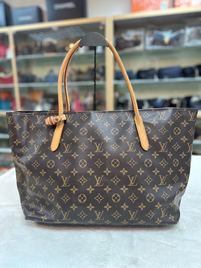 Louis Vuitton LV croissant Bag, Women's Fashion, Bags & Wallets, Tote Bags  on Carousell