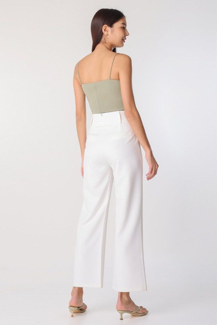 Aella top pants review