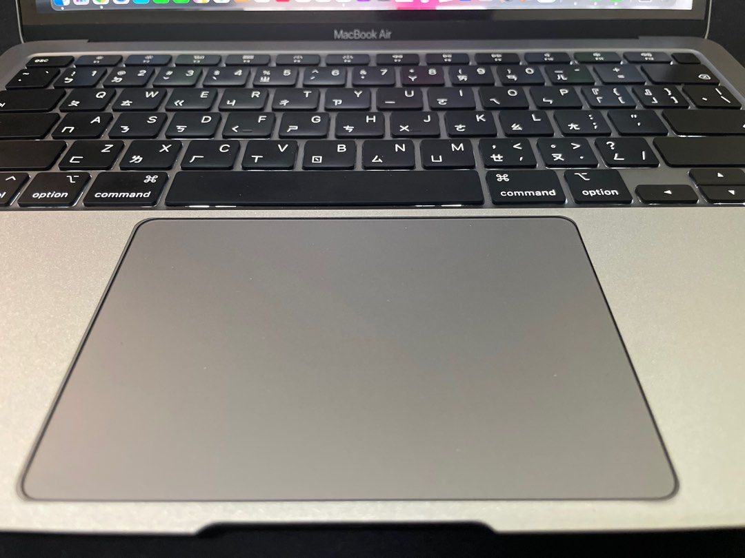 MacBook Air intel i3 256g 2020年