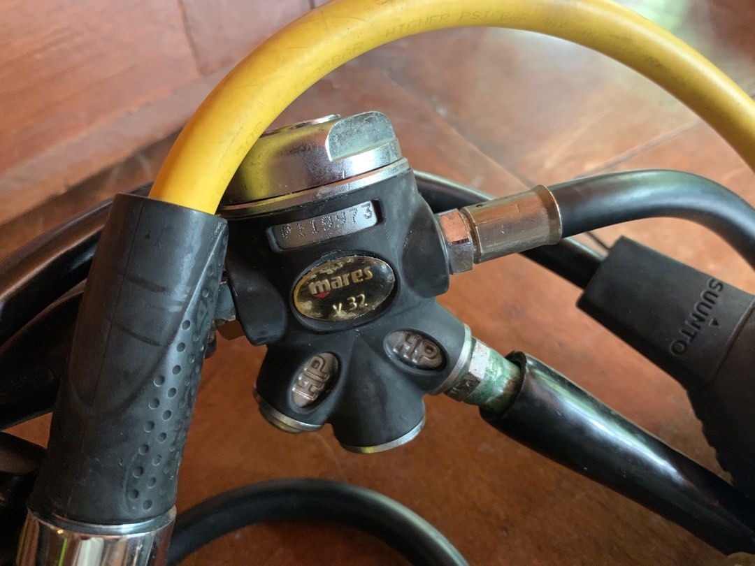 Mares 🇮🇹 V32 Proton ice complete scuba regulator pro set (Category: Water Sports) located in Makati City. Submitted by diversgodeeper (Listing ID 1250961413, Image 3). Description: For sale is a very nice Mares V32 proton ice scuba set with gauges. PLEASE VIEW ALL PICTURES, as you will receive the exact item seen. *All scuba gear/life support equipment must be serviced and or inspected by a certified technician before used!* Please email for mo