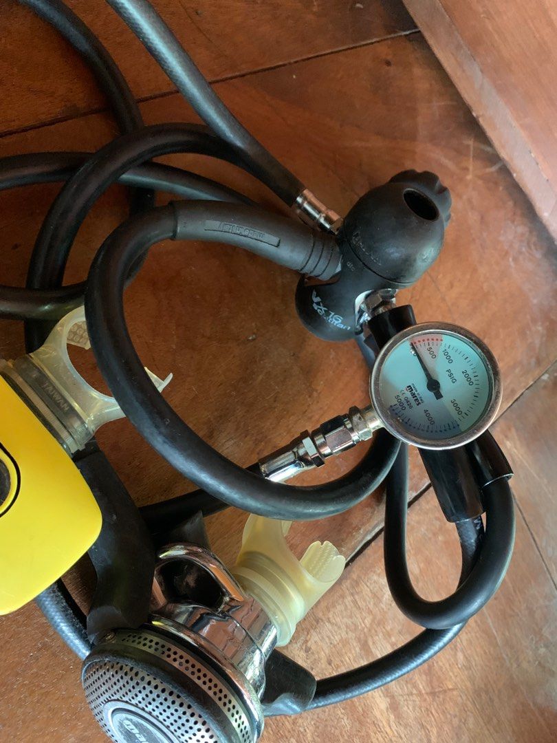 Mares 🇮🇹 VX16 ScS titan orbiter scuba set (Category: Water Sports) located in Makati City. Submitted by diversgodeeper (Listing ID 1250960909, Image 2). Description: For sale is a nice Mares VX16 titan orbiter scuba set. PLEASE VIEW ALL PICTURES, as you will receive the exact item seen. *All scuba gear/life support equipment must be serviced and or inspected by a certified technician before used!* Please email for more info or pics.