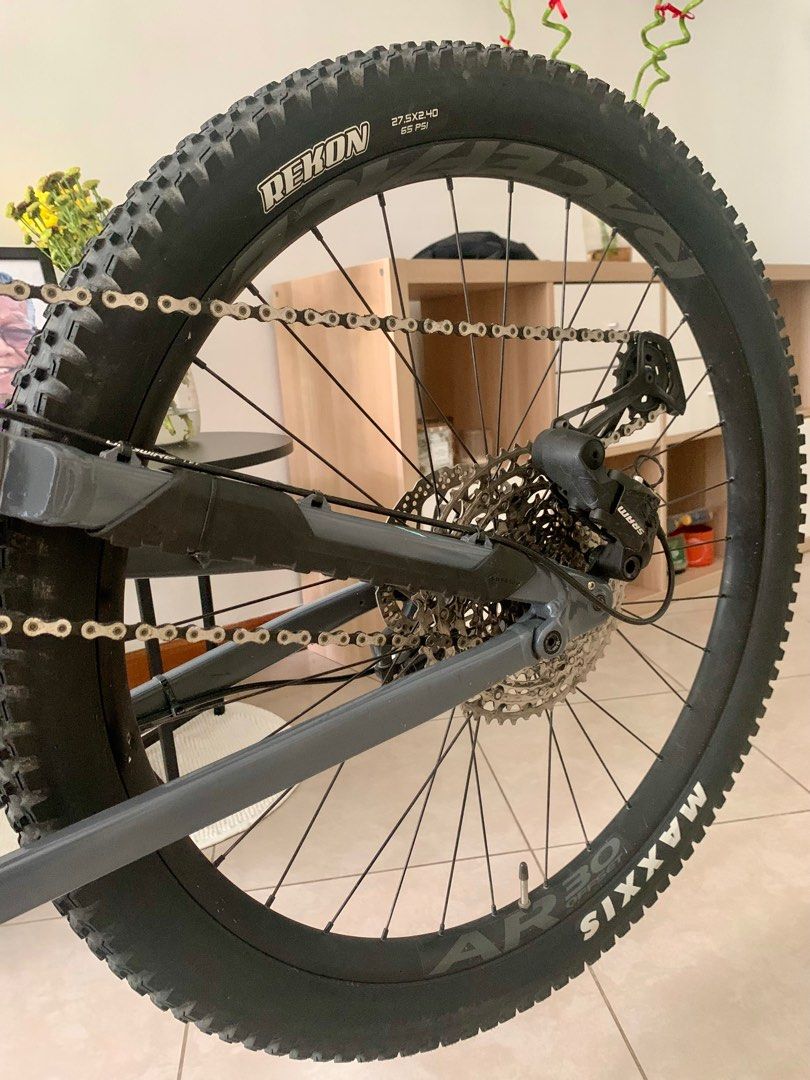 Maxxis rekon 27.5 x shop 2.4