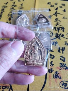 (Category: ) located in . Submitted by thaifopaiamulet (Listing ID 1250993718, Image 1). Description: .