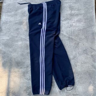 Nett 📌 Celana olahraga outdoor Adidas