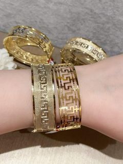 New Arrivals Bangles 18k jap gold